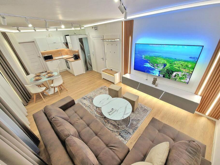 Luxury Apartment. 75 Inches Tv Варна Экстерьер фото