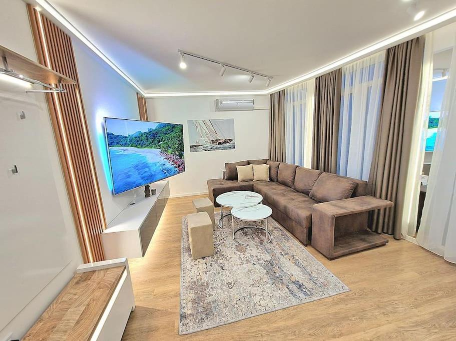 Luxury Apartment. 75 Inches Tv Варна Экстерьер фото