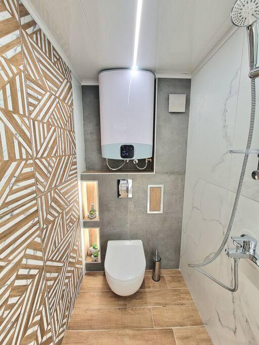Luxury Apartment. 75 Inches Tv Варна Экстерьер фото