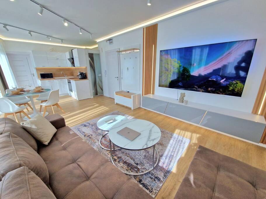 Luxury Apartment. 75 Inches Tv Варна Экстерьер фото
