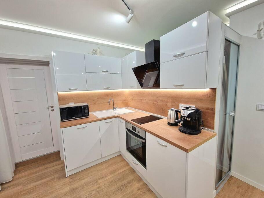 Luxury Apartment. 75 Inches Tv Варна Экстерьер фото